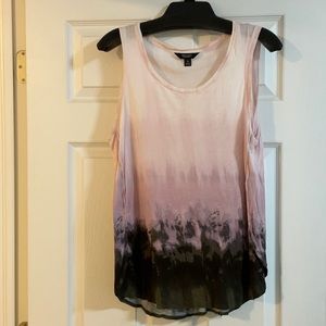 Lightweight soft color tank with scoop bottom